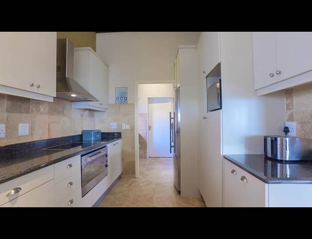 4 BEDROOM HOUSE FOR SALE IN NEWLANDS